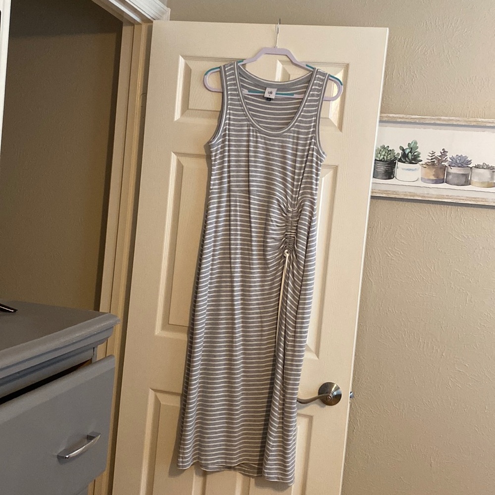 Cabi sleeveless gray and white striped dress
